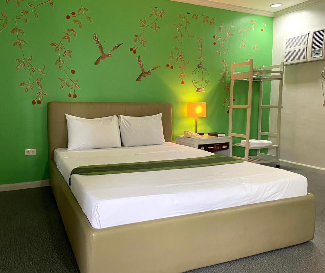Riverview Resort And Conference Center Calamba  Εξωτερικό φωτογραφία