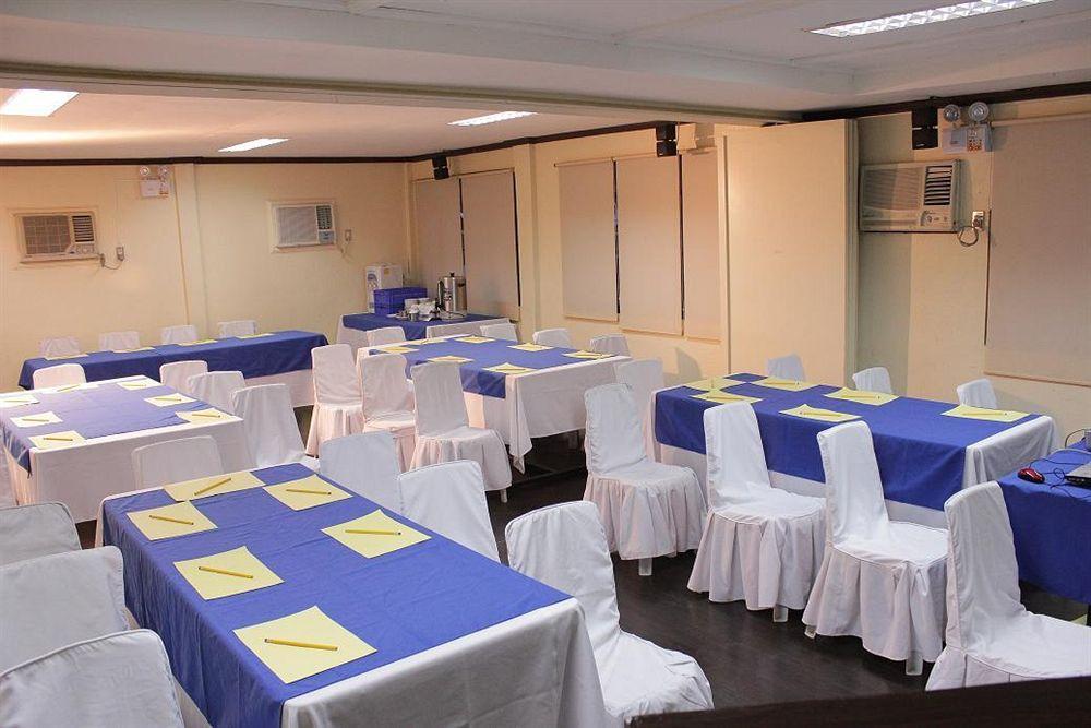 Riverview Resort And Conference Center Calamba  Εξωτερικό φωτογραφία